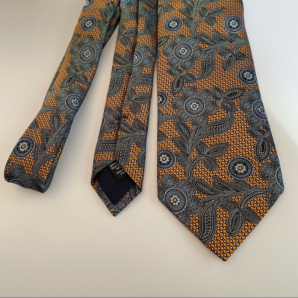 Beautiful Ermenegildo Zegna Tie with Orange and Gray Shades
